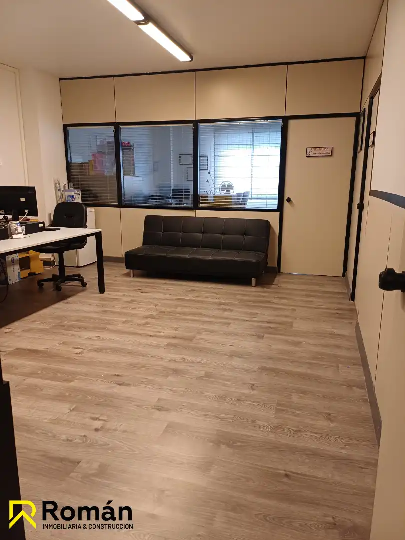 Office for rent in  Pamplona / Iruña  with Heating and Furnished