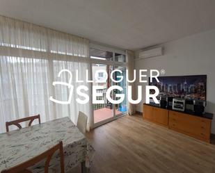 Sala d'estar de Pis de lloguer en Blanes amb Aire condicionat i Terrassa