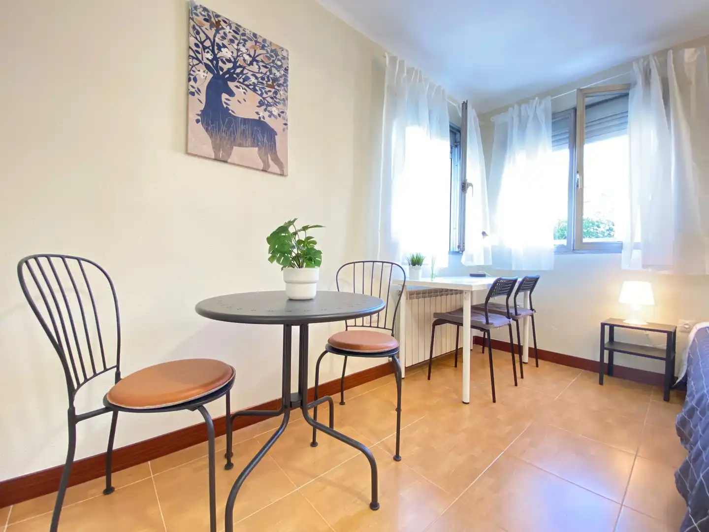 Room in Calle Pico de Alba, 1, Palomeras Bajas