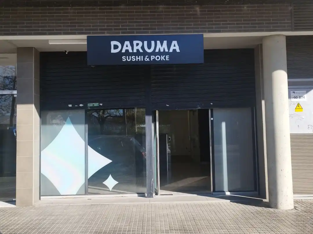 Locale commerciale in affitto a Av. Barcelona 157