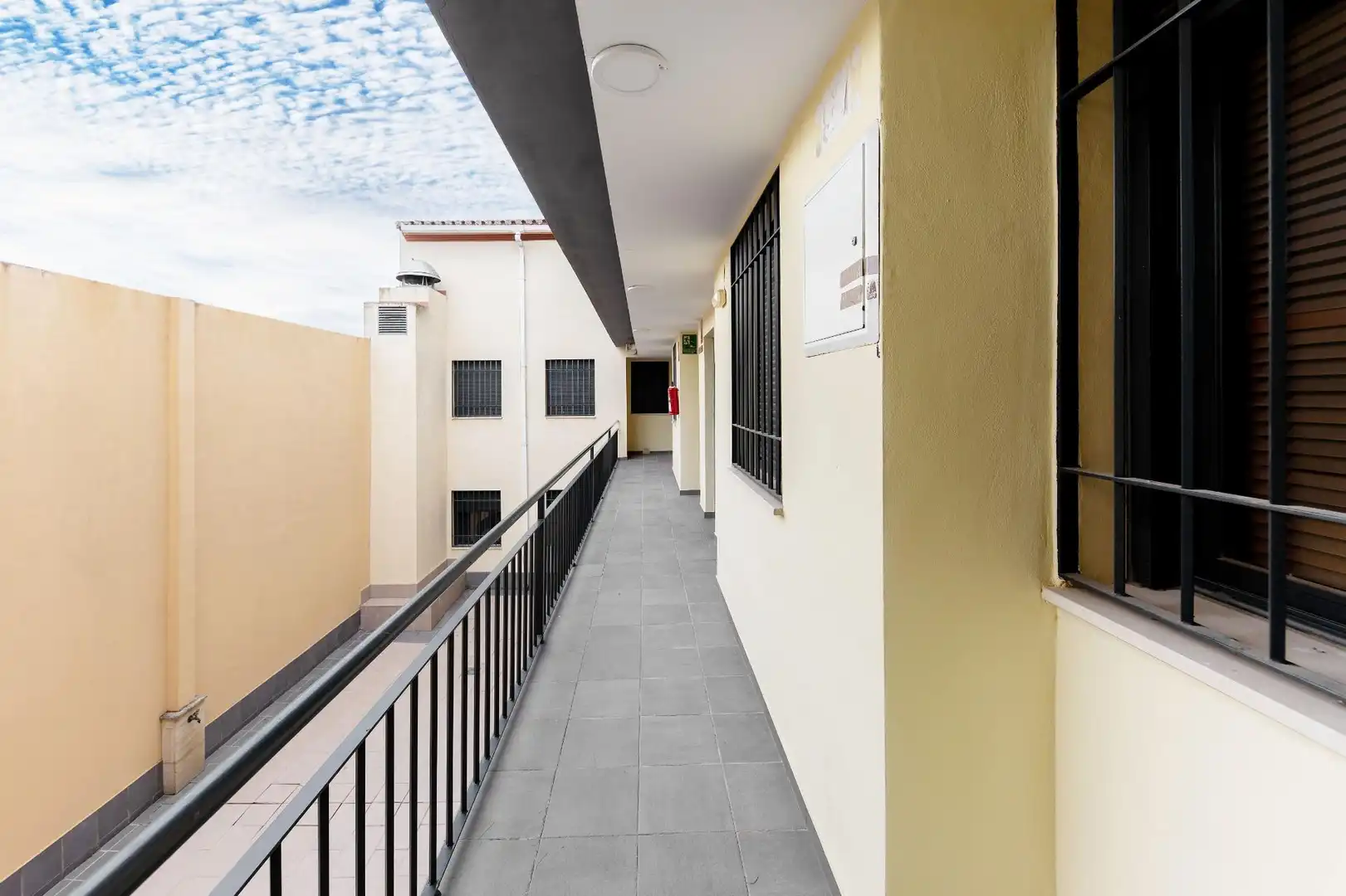 Duplexes for sale in Brenes  with Air Conditioner, Terrace and Balcony