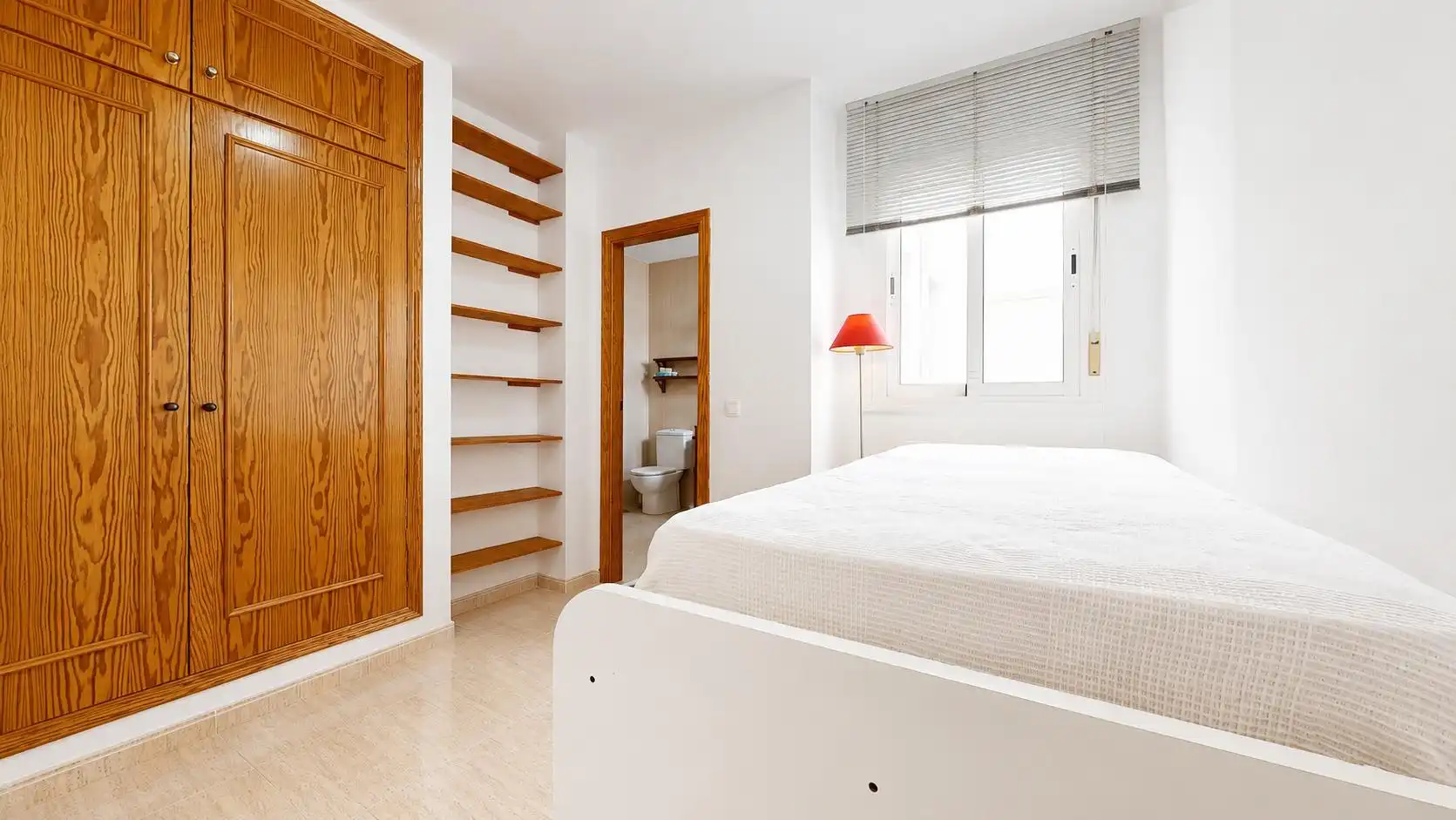 Habitación de Piso en venta en Almería