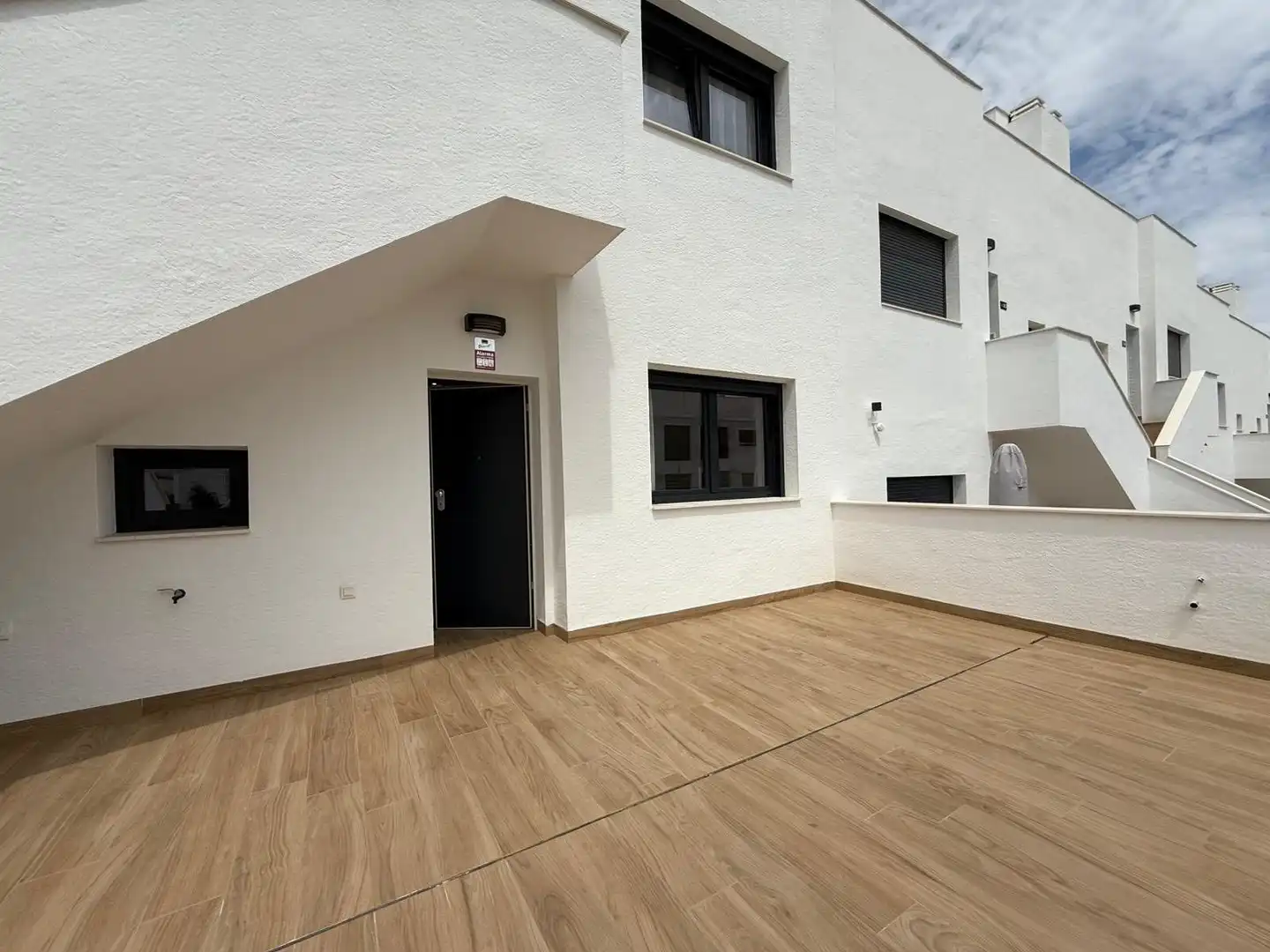 Terrace of Flat for rent in Torrevieja  with Air Conditioner, Heating and Private garden