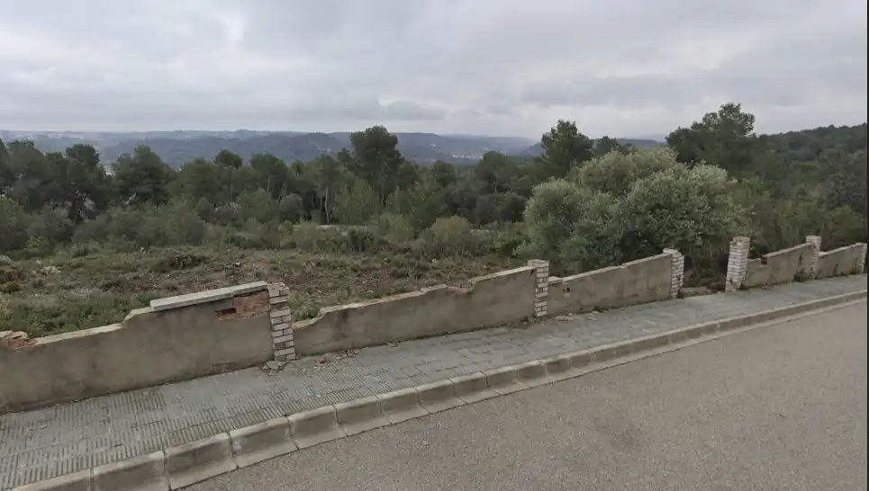 Terreno residencial en venta en Carrer Baix Llobregat, imagen 3