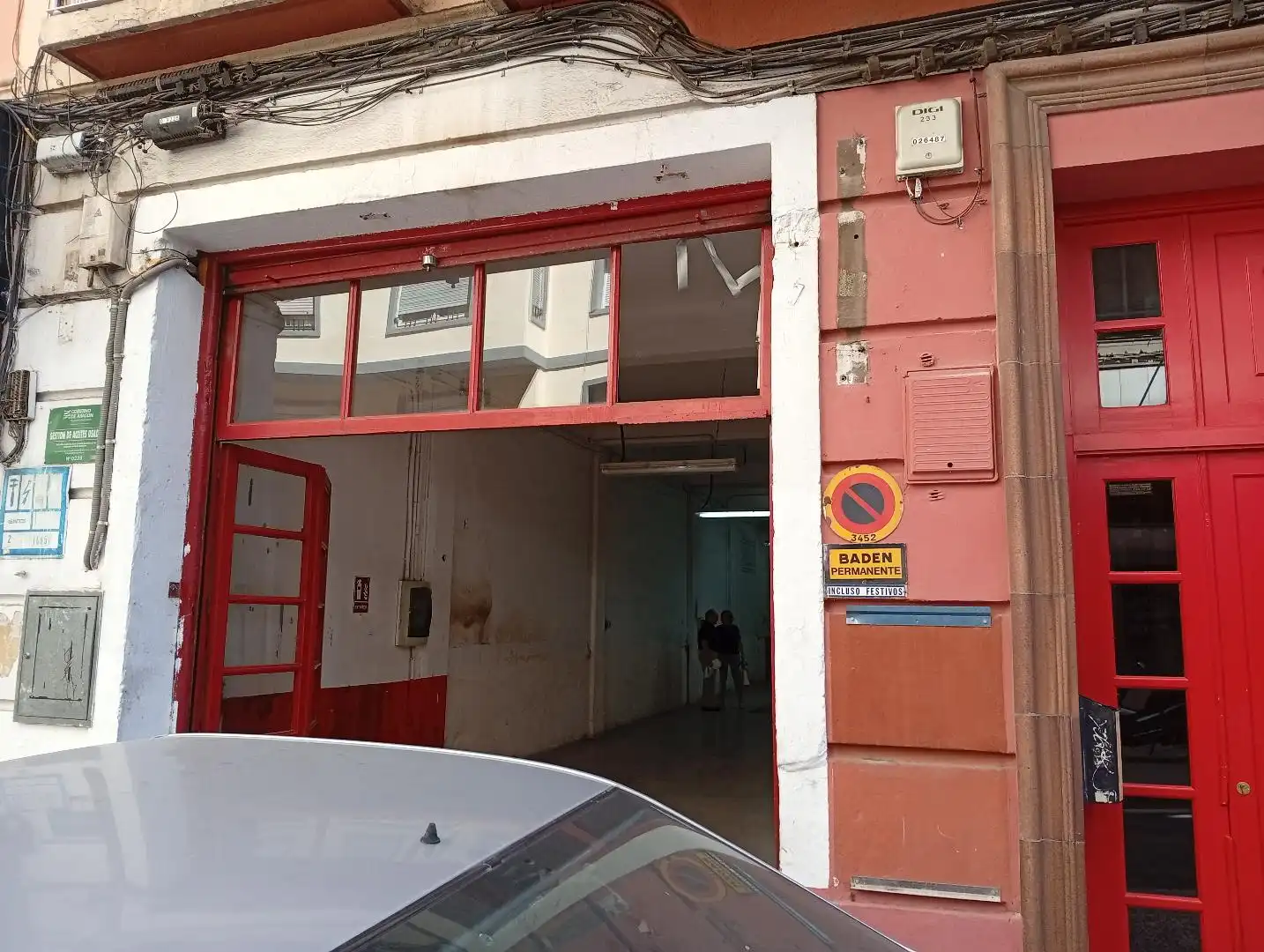 Exterior view of Commercial properties for rent in Zaragoza
