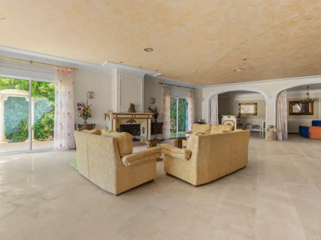 Sala d'estar de Casa o xalet en venda en El Campello amb Terrassa i Piscina