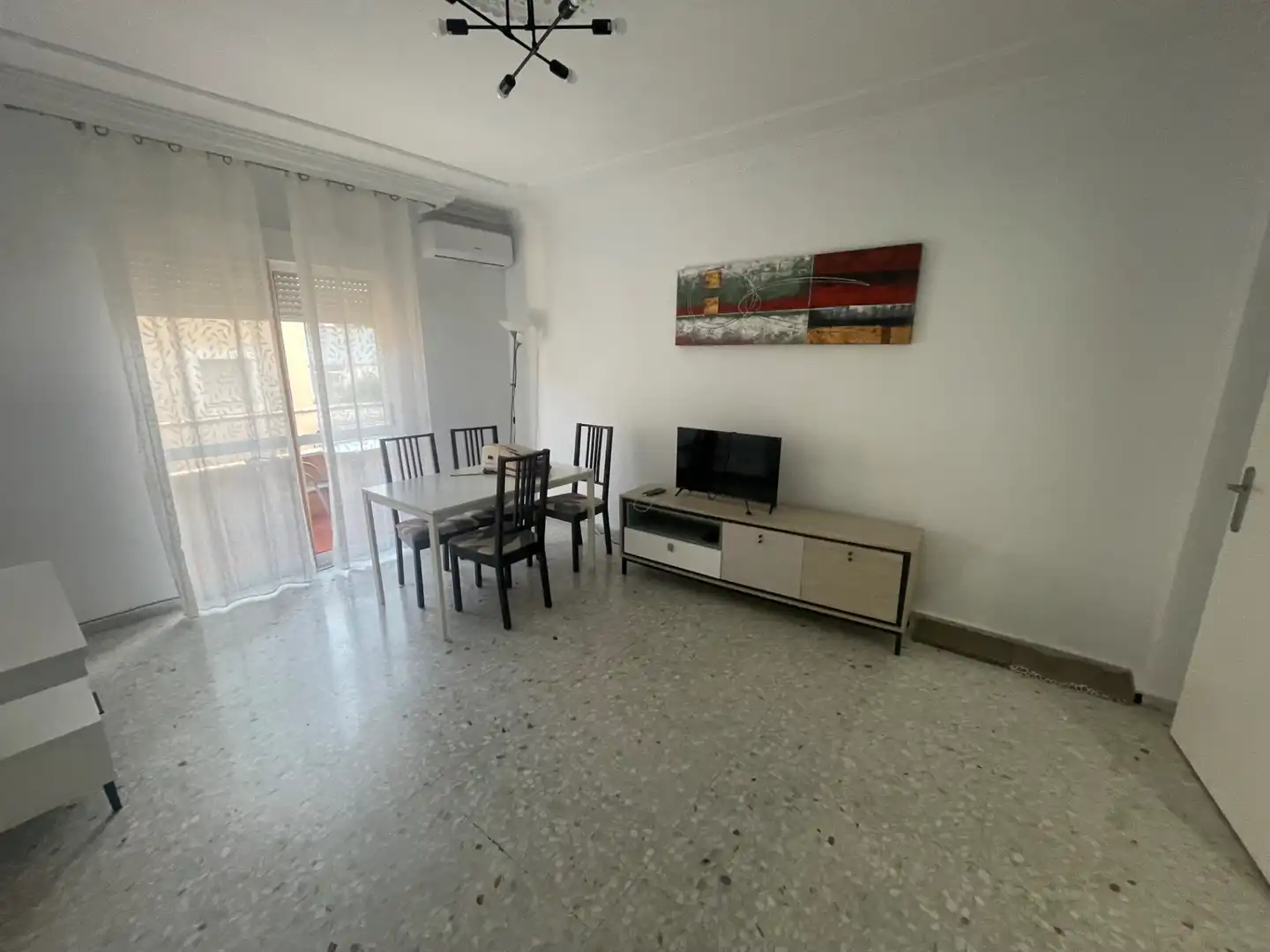Flat with terrace for sale in Calle Venezuela, imagen 2