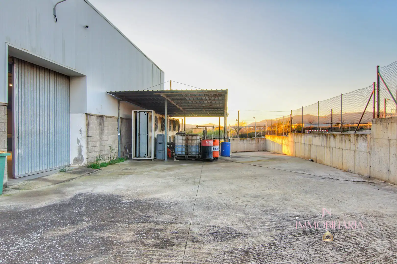 Vista exterior de Nave industrial en venta en Piera