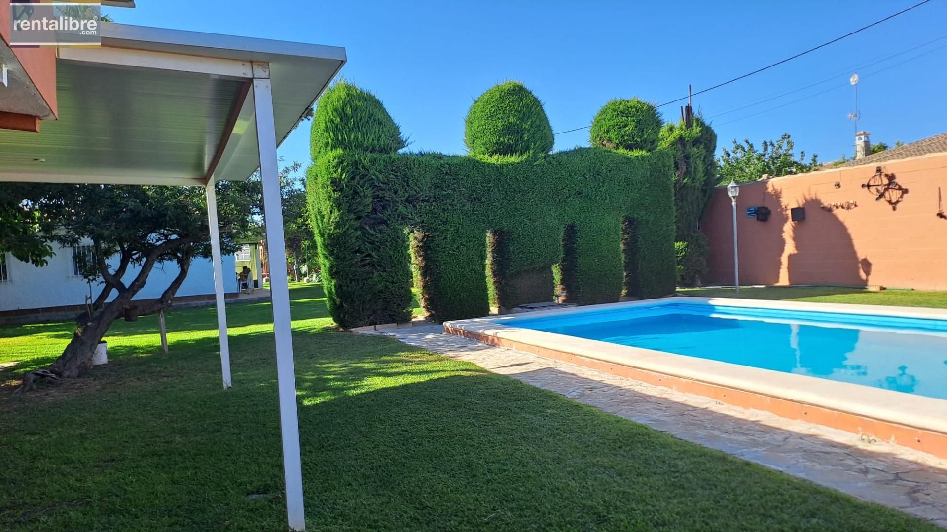 Swimming pool of House or chalet for sale in Chiclana de la Frontera  with Air Conditioner, Heating and Private garden