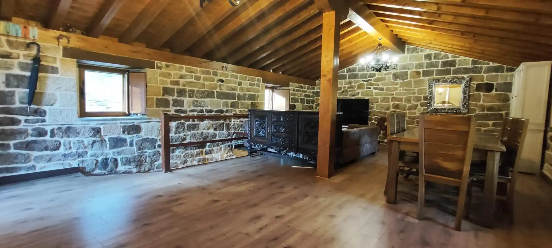 Casa rústica amb terrassa en venda a San Pedro del Romeral, imagen 8