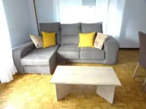 Wohnzimmer von Wohnung zur Miete in Gijón  mit Heizung, Parkett und Möbliert