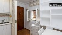 Bedroom of Flat to rent in  Madrid Capital  with Air Conditioner and Balcony