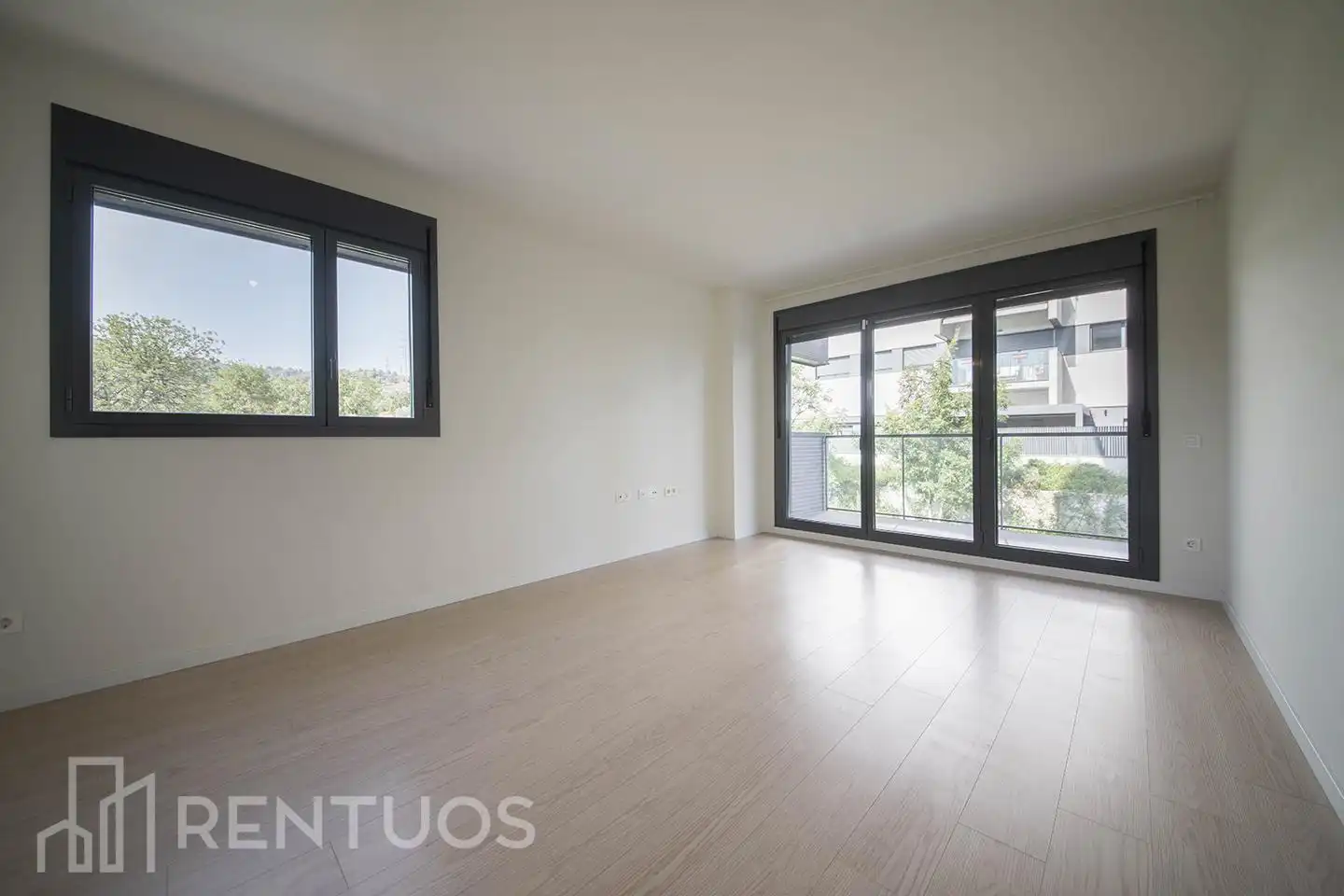 Piso con piscina en venta en De Clara Campoamor, imagen 3