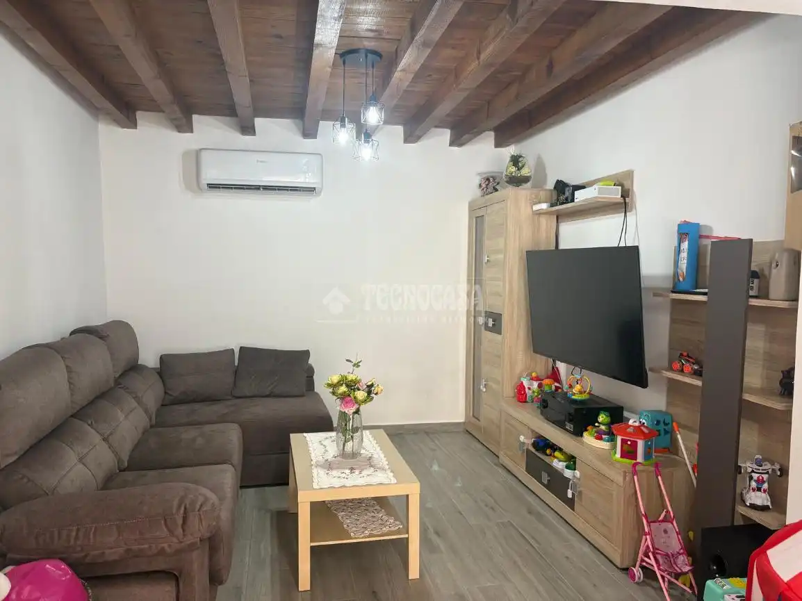 Sala de estar de Casa o chalet en venta en San Bartolomé de las Abiertas con Aire acondicionado, Calefacción y Terraza