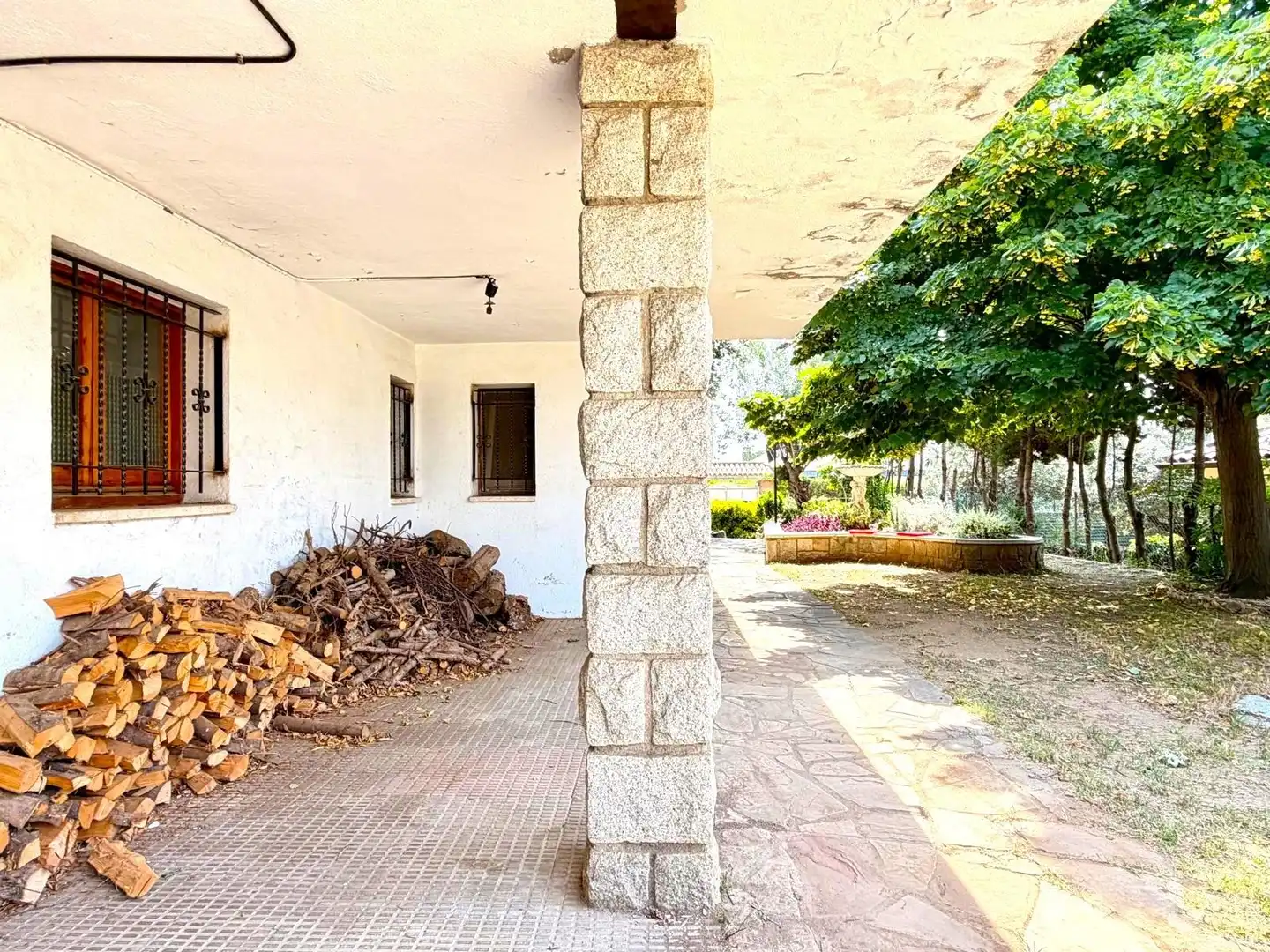 Exterior view of Houses for sale in Canovelles  with Private garden, Terrace and Swimming Pool