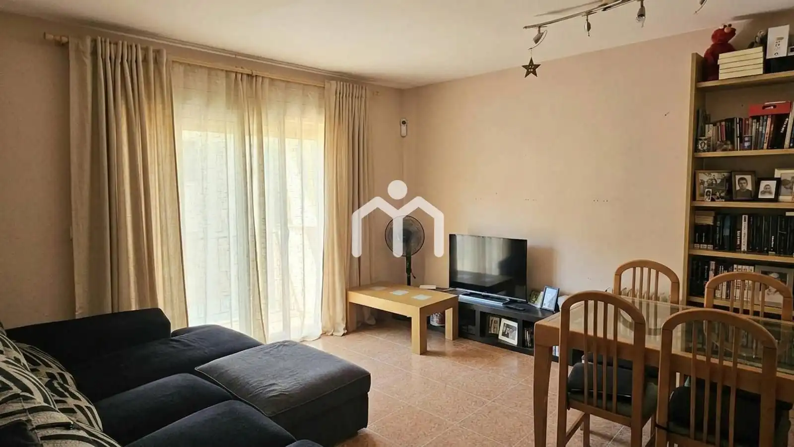 Living room of Flat for sale in Badalona  with Heating, Terrace and Balcony