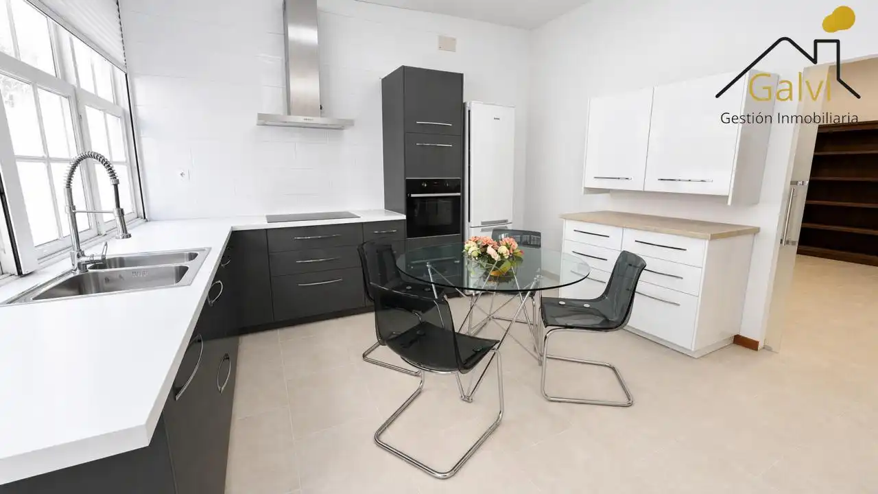 Küche von Wohnung zum Verkauf in Ferrol mit Balkon