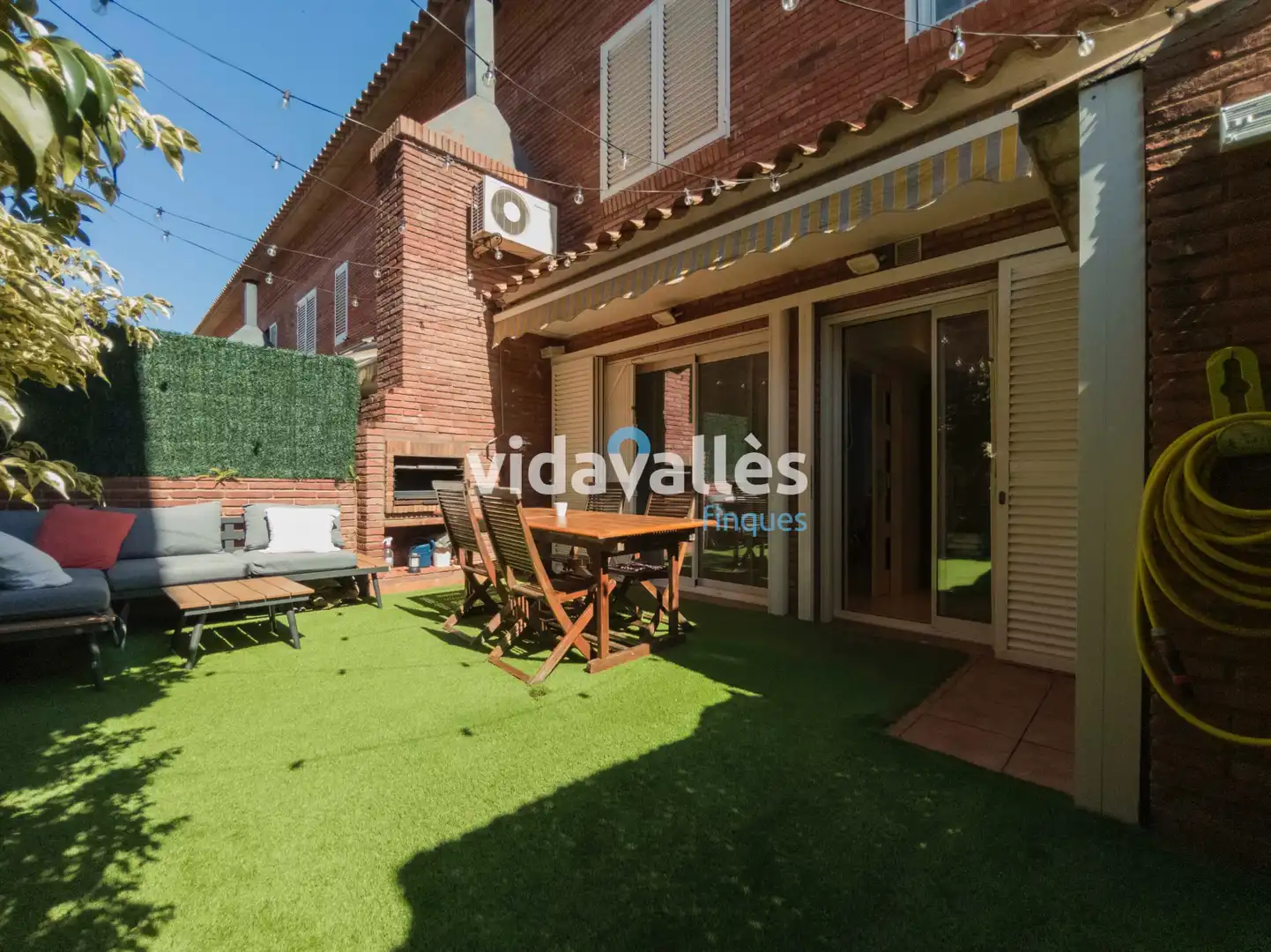 Jardín de Casa adosada en venta en Premià de Mar con Aire acondicionado, Calefacción y Jardín privado