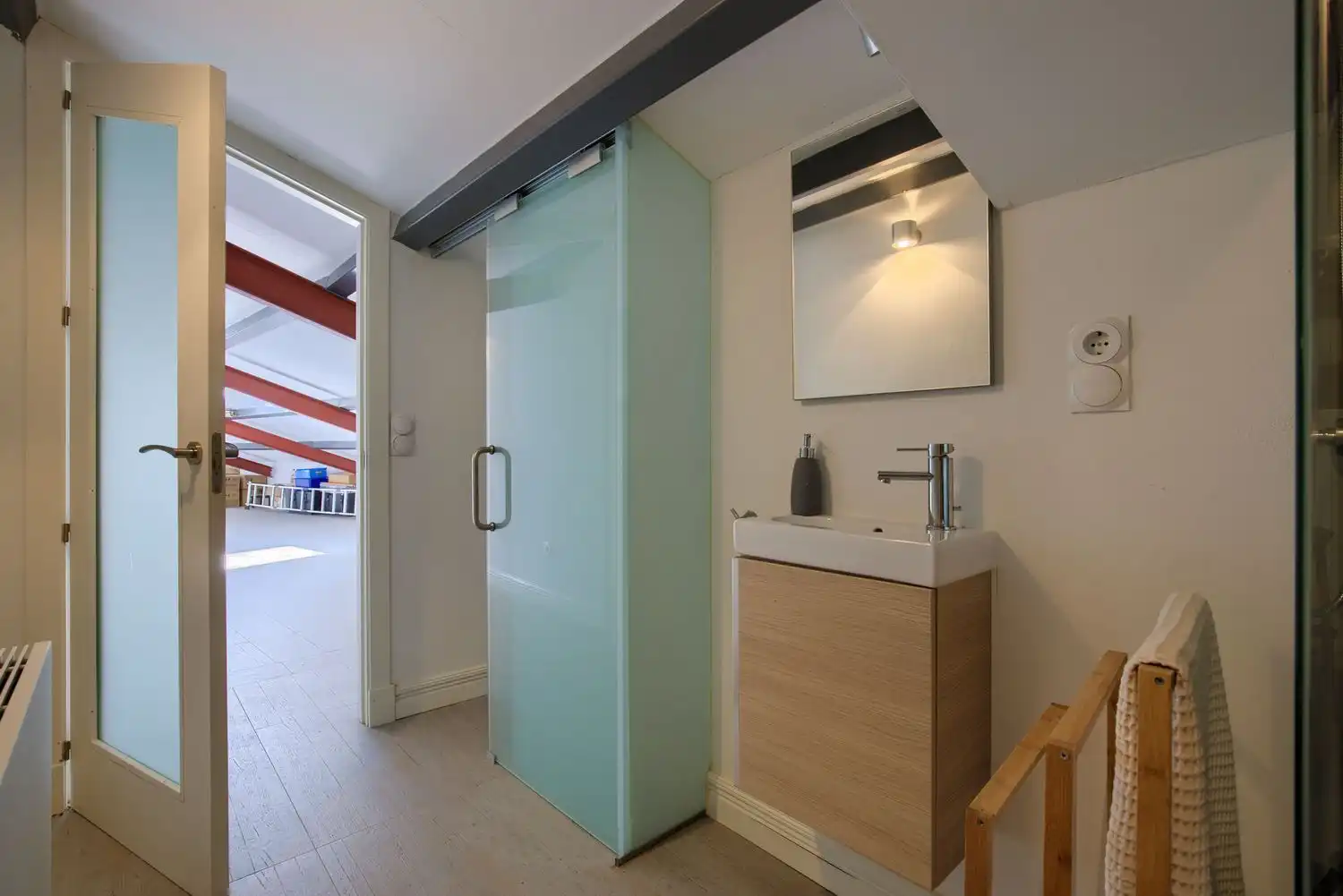 Bathroom of Country homes for sale in Jaraicejo  with Storage room and Community pool