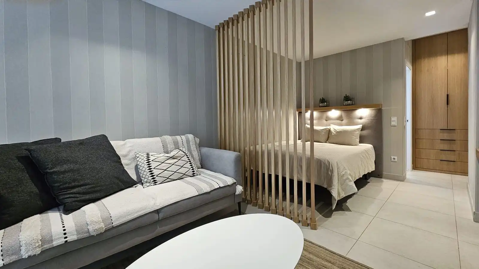 Bedroom of Study for sale in Marbella  with Air Conditioner, Furnished and Balcony