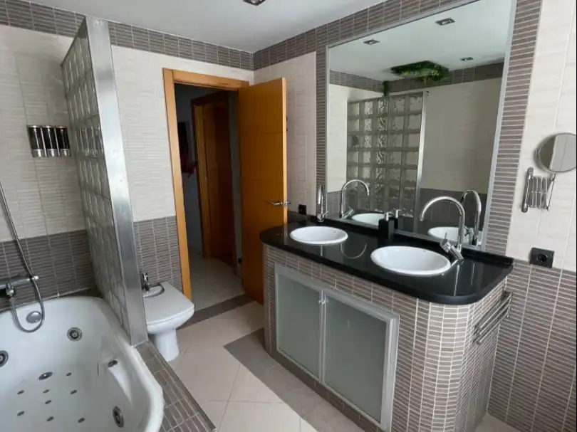 Baño de Casa o chalet en venta en Umbrete con Aire acondicionado