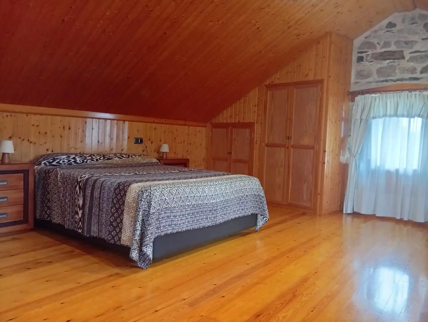 Dormitori de Casa o xalet en venda en Cabanas amb Calefacció, Jardí privat i Traster