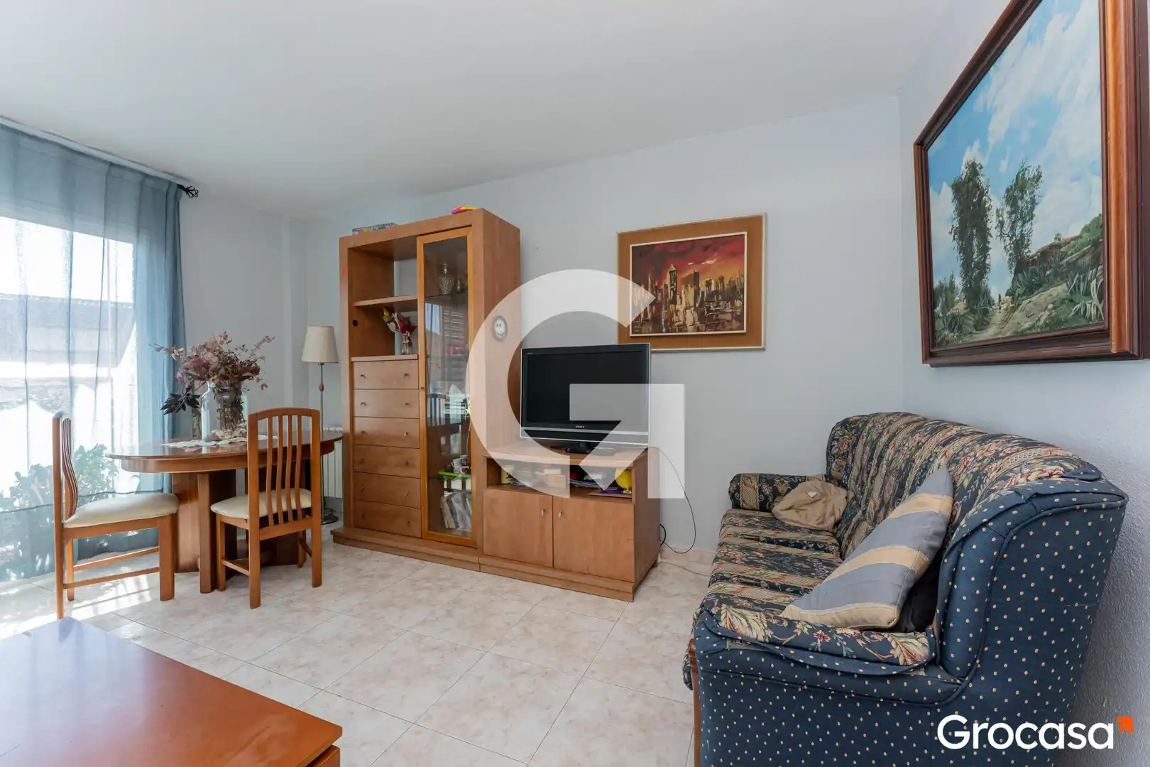 Sala de estar de Piso en venta en Cornellà de Llobregat con Calefacción y Balcón