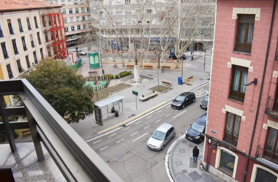 Außenansicht von Wohnung zum Verkauf in Valladolid mit Parkett, Terrasse und Abstellraum