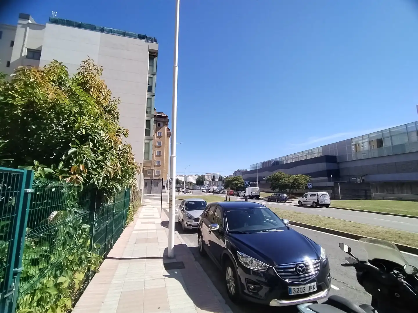 Aparcament amb ascensor en venda a Rúa Mendaña de Neyra 18, imagen 9