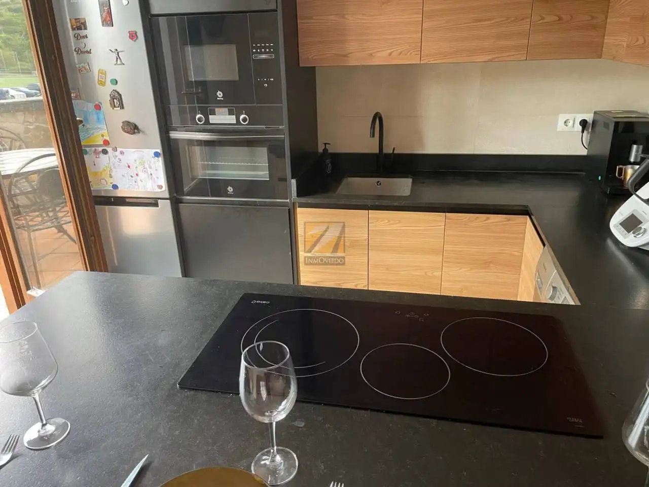 Cocina de Ático de alquiler en Oviedo  con Calefacción, Parquet y Terraza