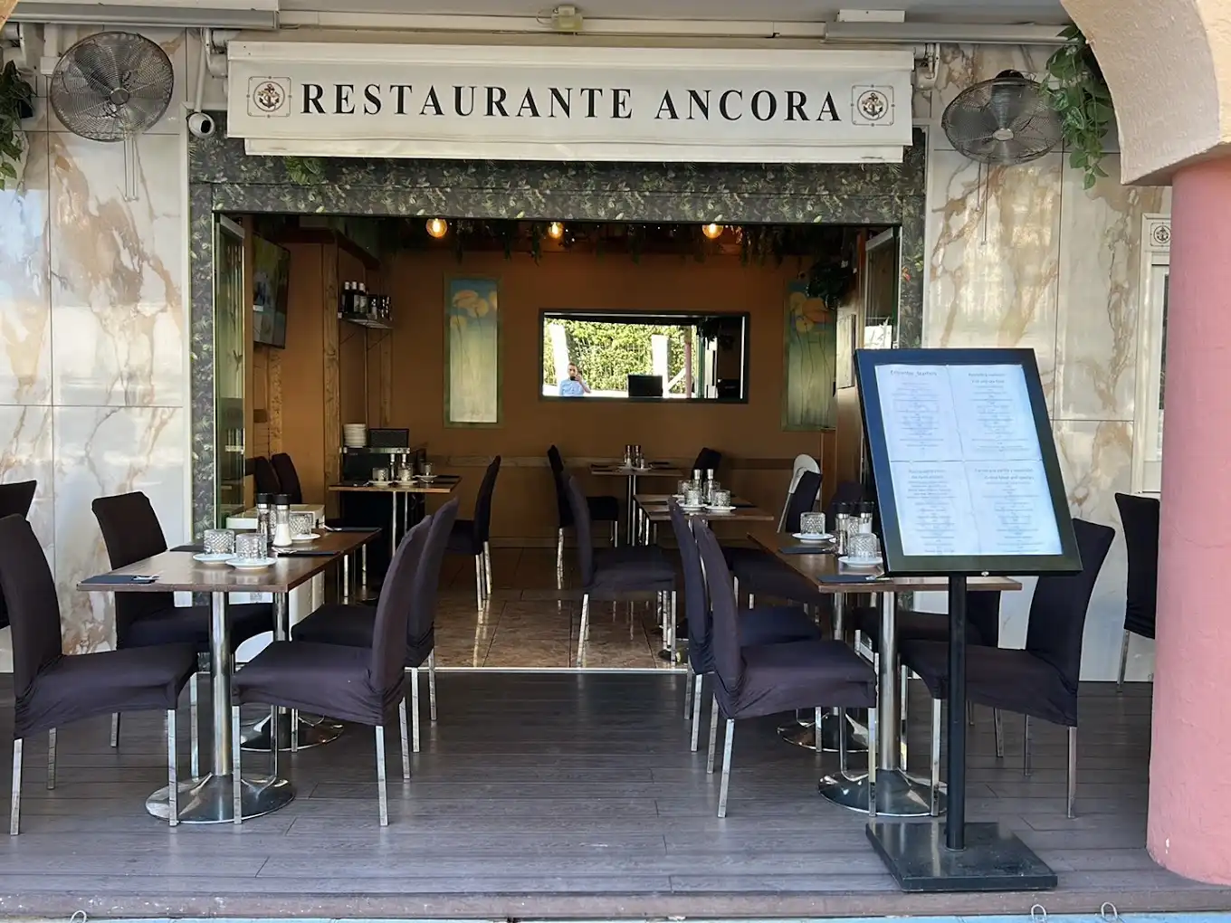 Local comercial en traspaso en Calle el Fuerte 4