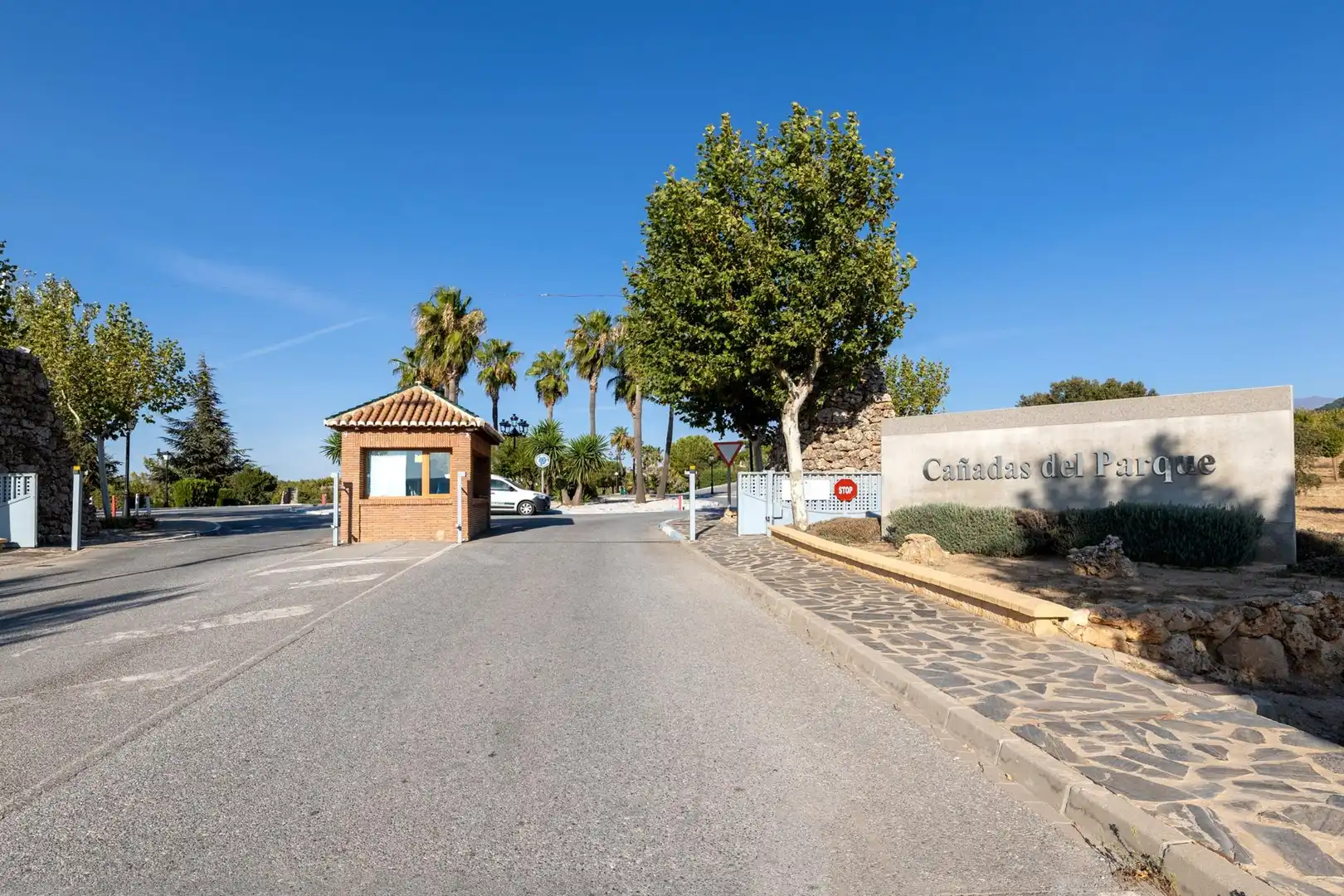 Residential land for sale in Calle Puntal de las Siete Lagunas 35, imagen 3
