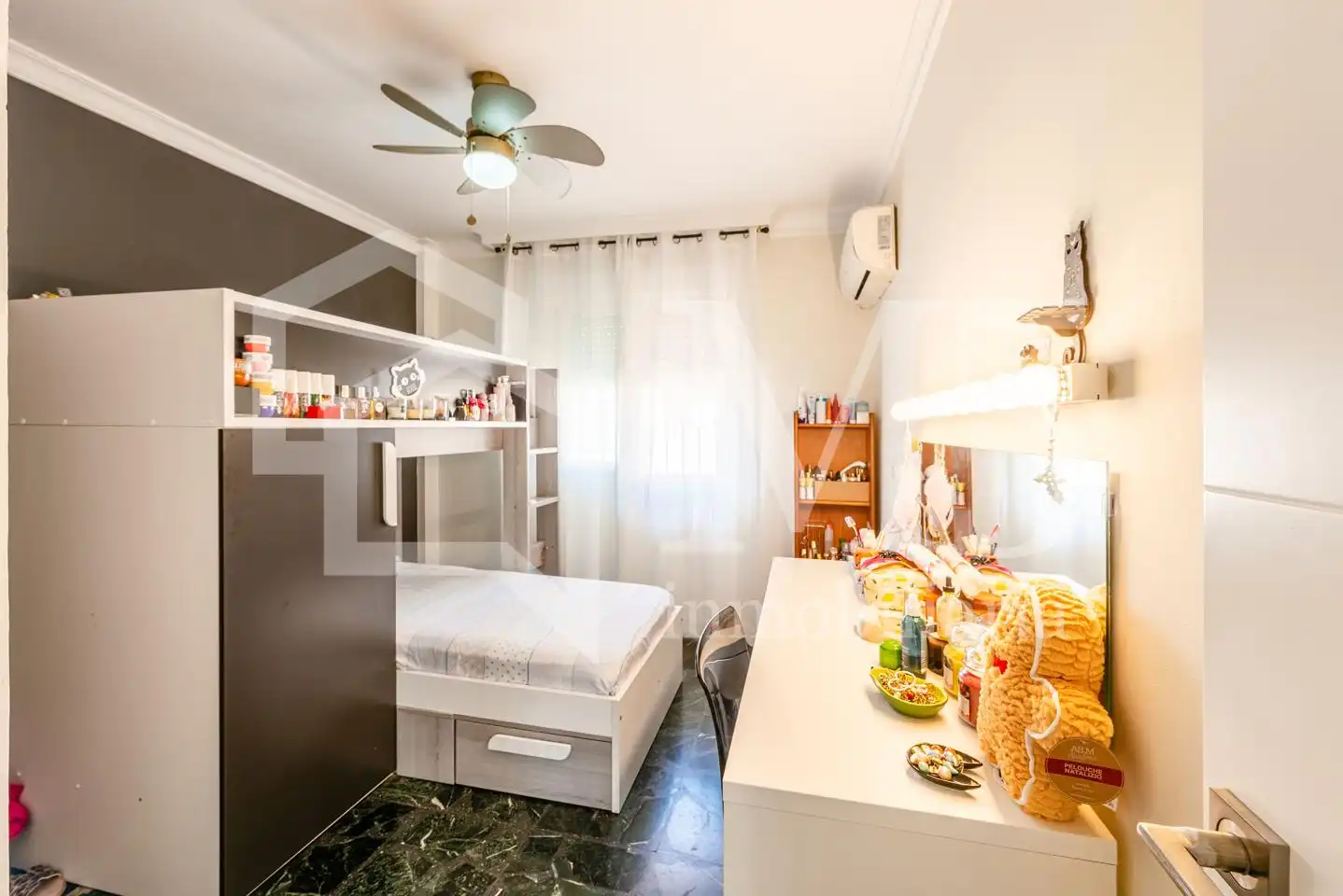 Dormitori de Casa adosada en venda en Vélez-Málaga amb Aire condicionat, Jardí privat i Terrassa