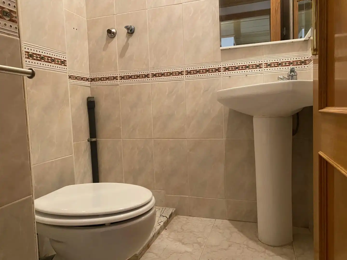 Baño de Piso en venta en Esparreguera con Calefacción y Horno