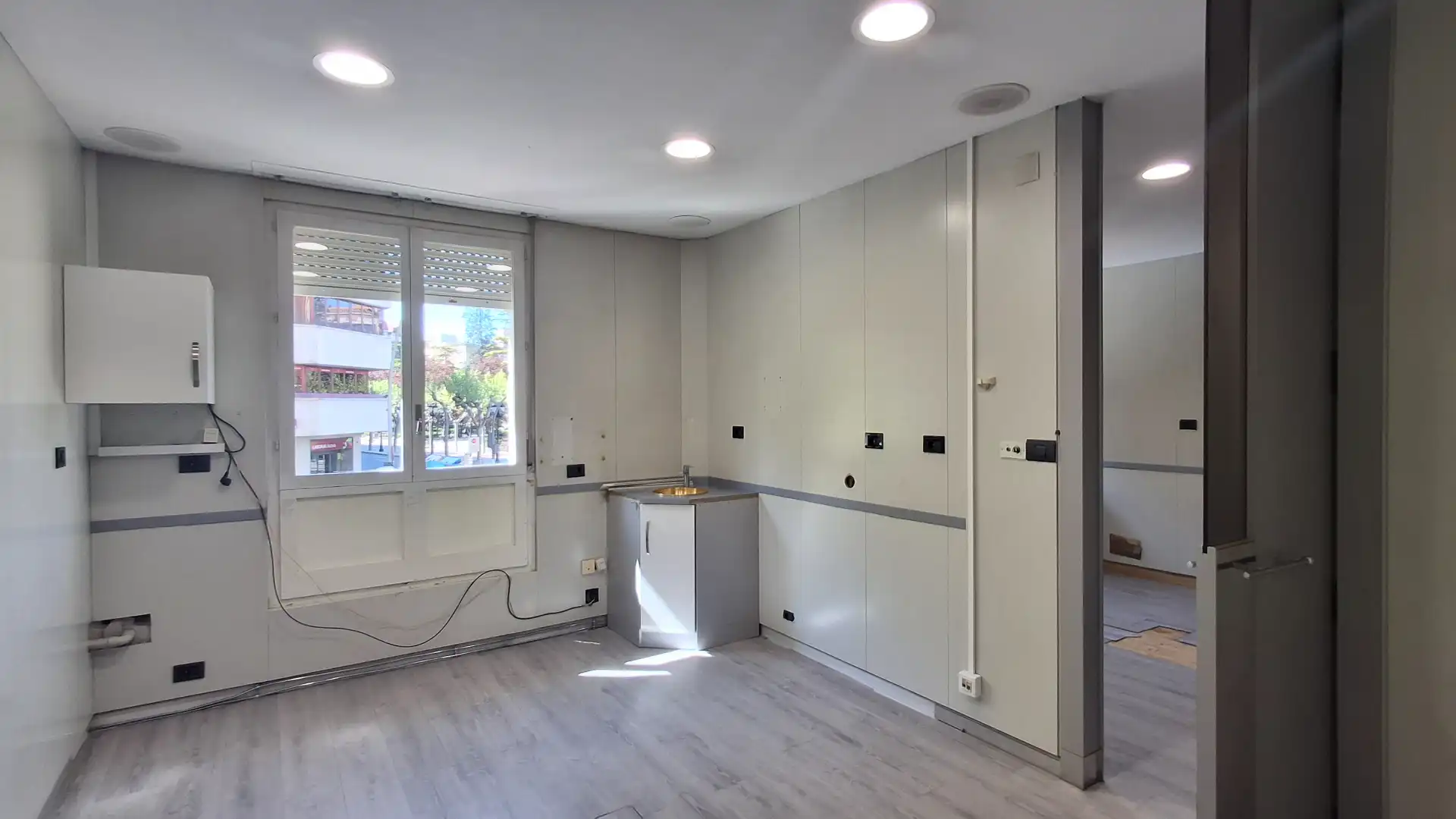 Büro mit Aufzug zur Miete in Calle General Vara de Rey, imagen 4