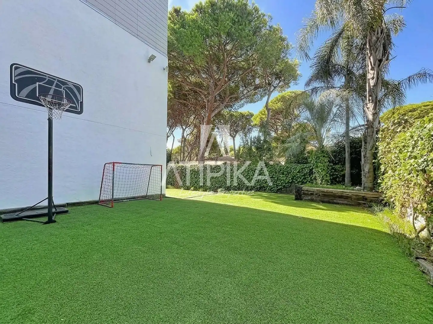 House with pool for sale in La Pineda, imagen 8