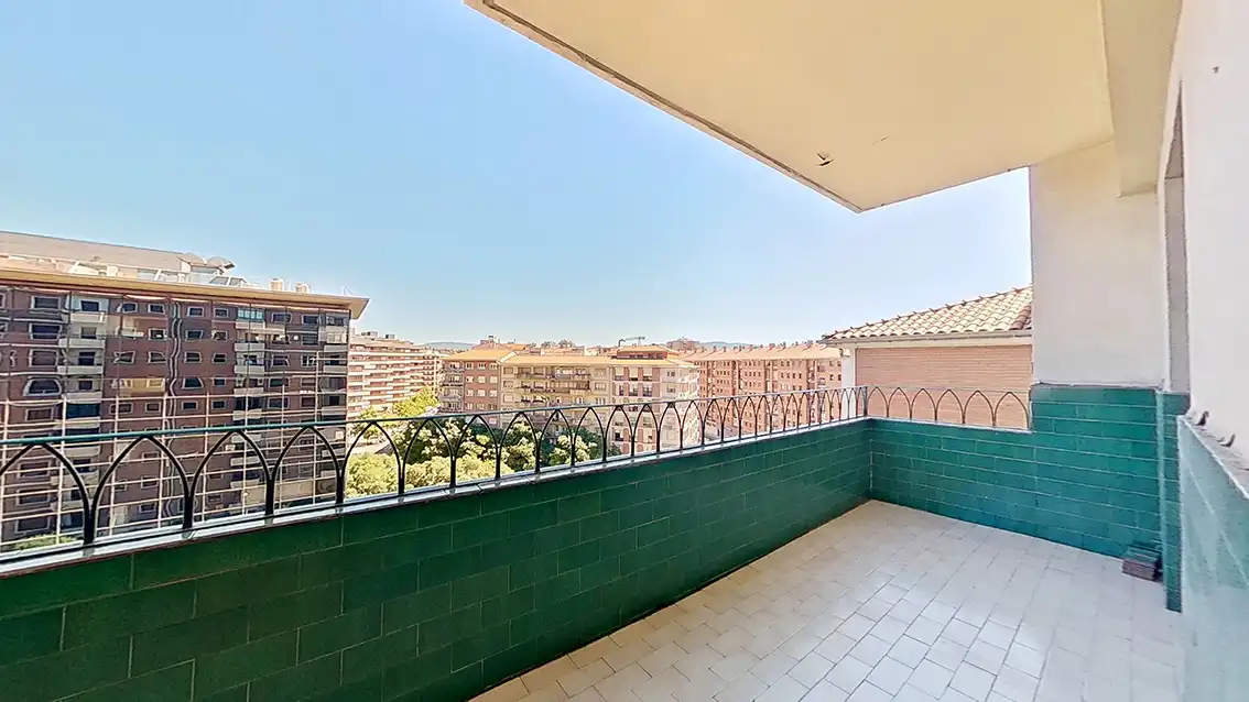 Terrassa de Pis en venda en  Pamplona / Iruña amb Terrassa i Balcó