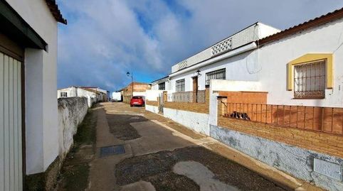 Foto 3 de Casa adosada en venta en Calle Tahona Fleming, 13, Calañas, Huelva