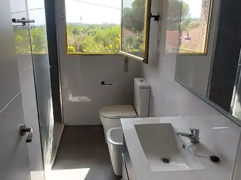 Bany de Casa o xalet de lloguer en La Navata