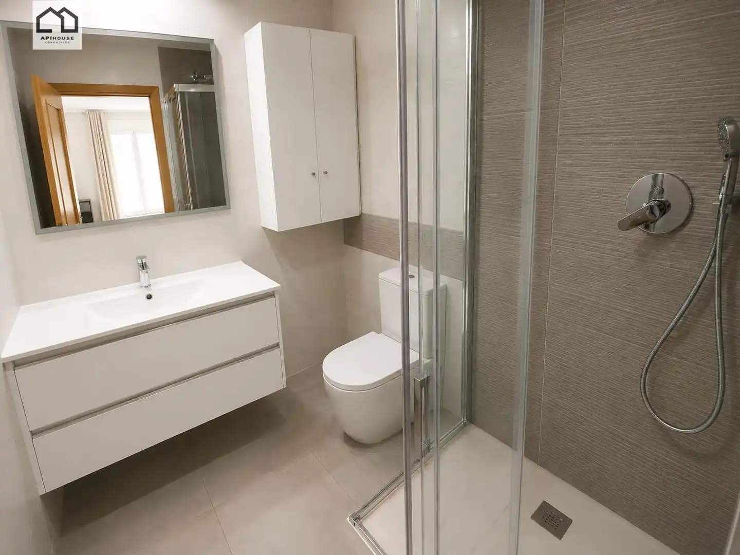 Baño de Piso en venta en Elche / Elx con Aire acondicionado y Terraza