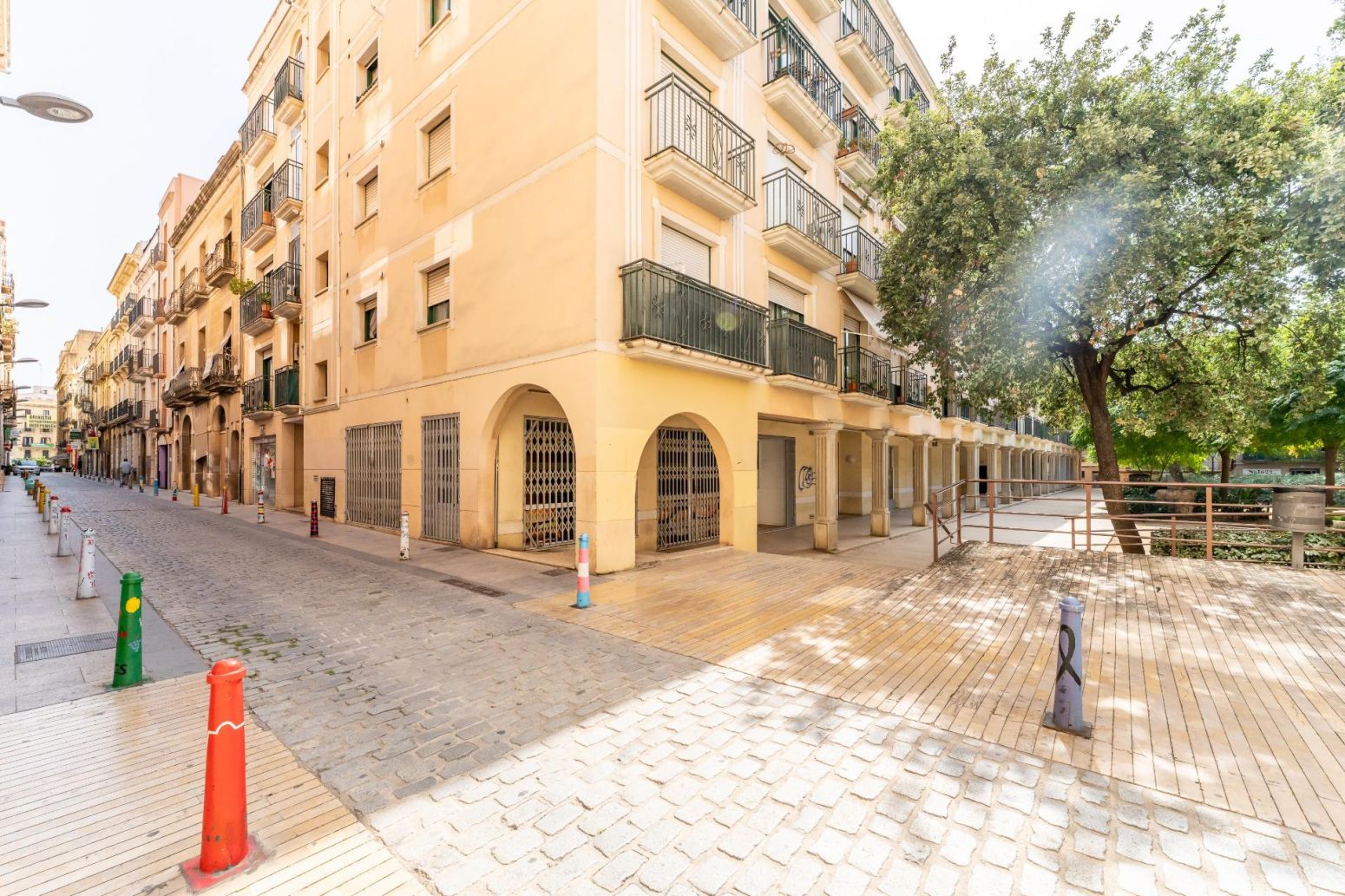 Vista exterior de Local en venta en Reus con Aire acondicionado y Terraza