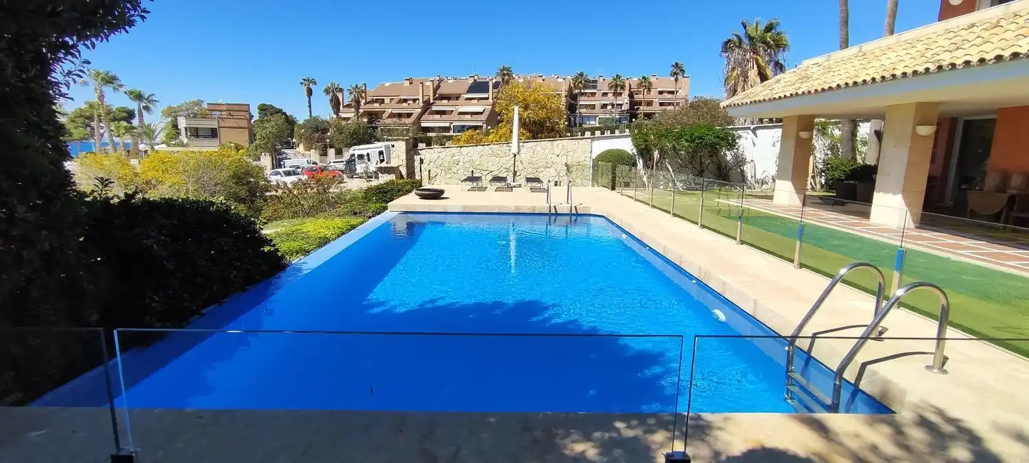 Piscina de Casa o chalet en venta en Alicante / Alacant con Calefacción, Jardín privado y Terraza
