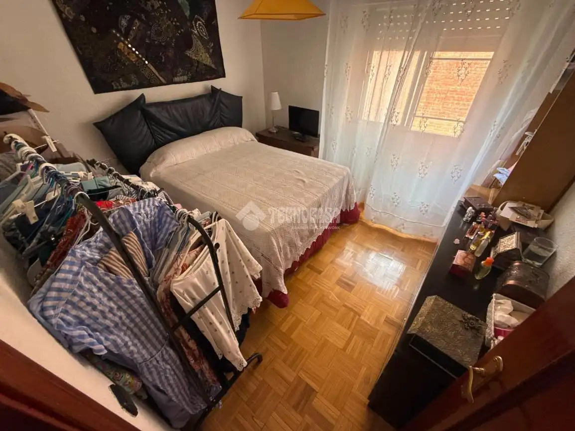 Schlafzimmer von Wohnung zum Verkauf in Fuenlabrada mit Klimaanlage, Parkett und Terrasse