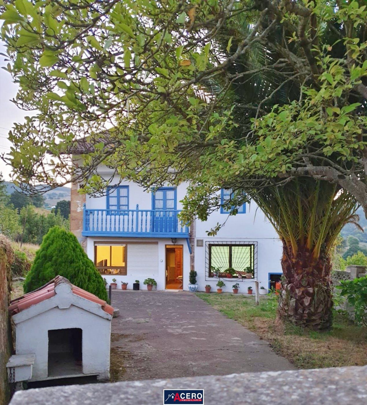 Vista exterior de Finca rústica en venda en Corvera de Toranzo amb Jardí privat i Balcó