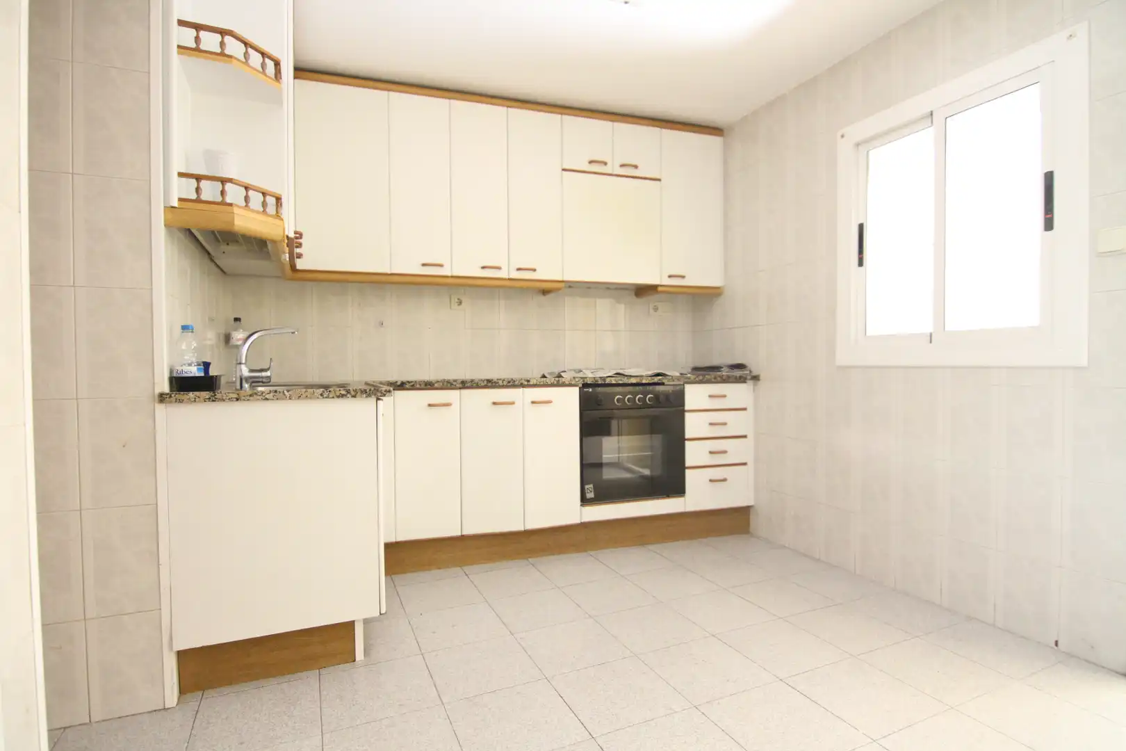 Cocina de Piso en venta en Olesa de Montserrat con Terraza