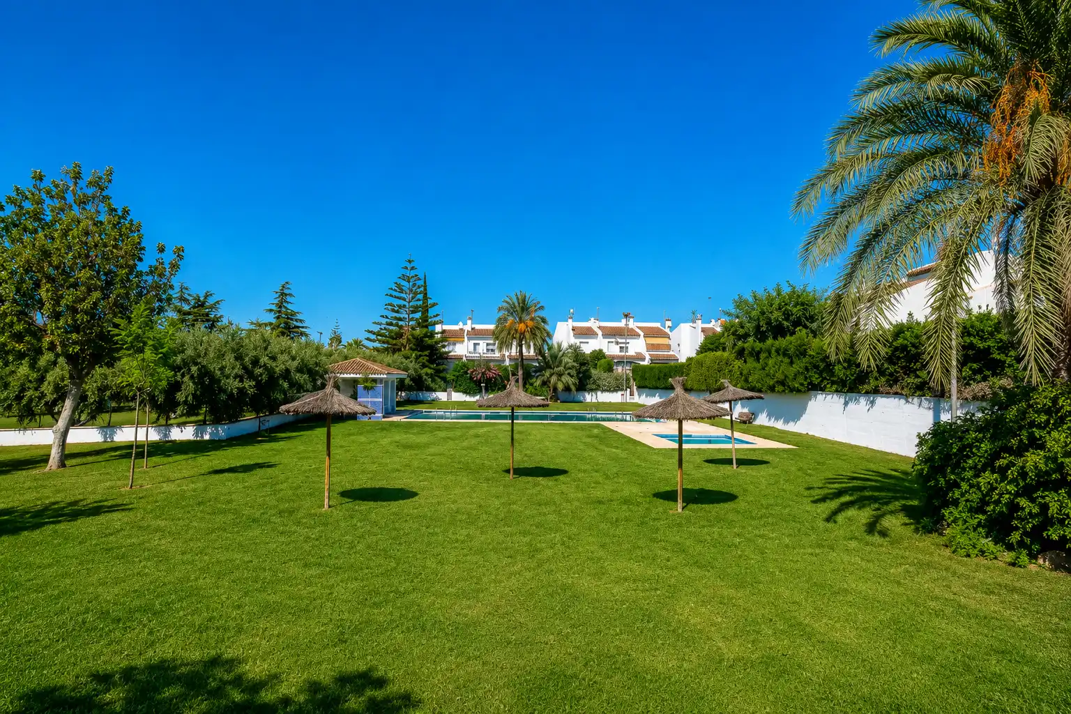 Jardí de Casa adosada en venda en Cambrils amb Aire condicionat, Calefacció i Jardí privat