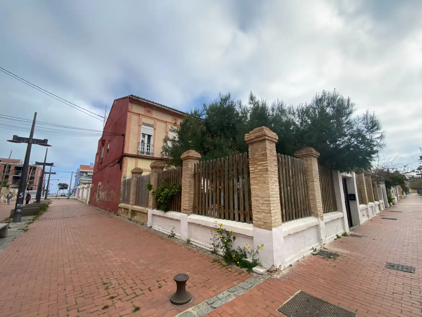 Exterior view of Flat for sale in Valencia  with Air Conditioner, Terrace and Storage room