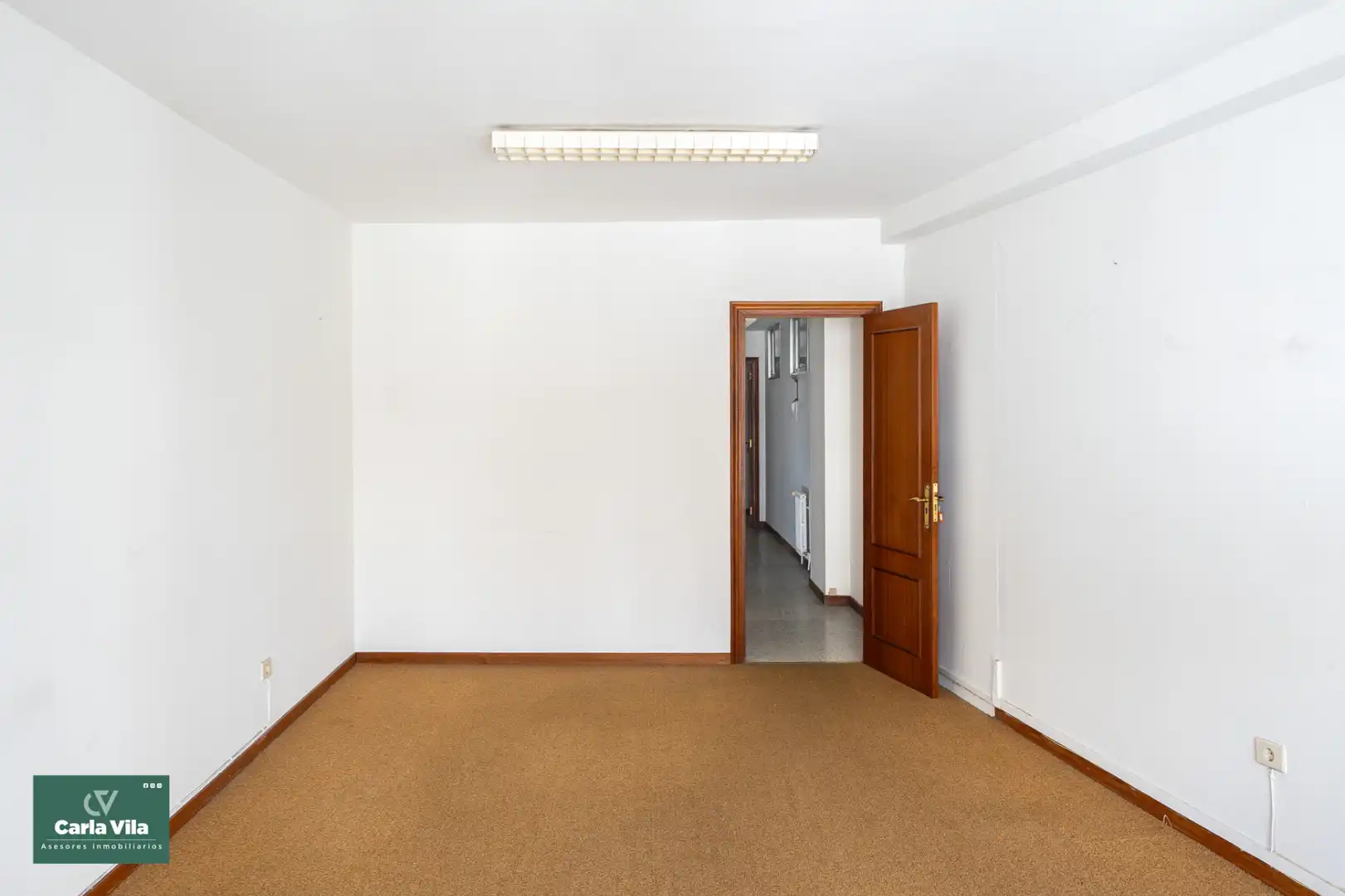 Piso en venta en Lugo con Calefacción, Terraza y Trastero