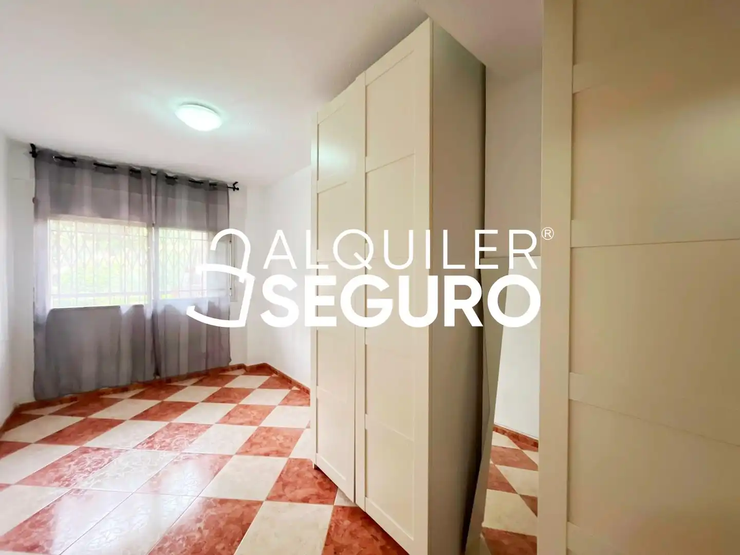 Wohnung zur Miete in Viñas, Veredillas