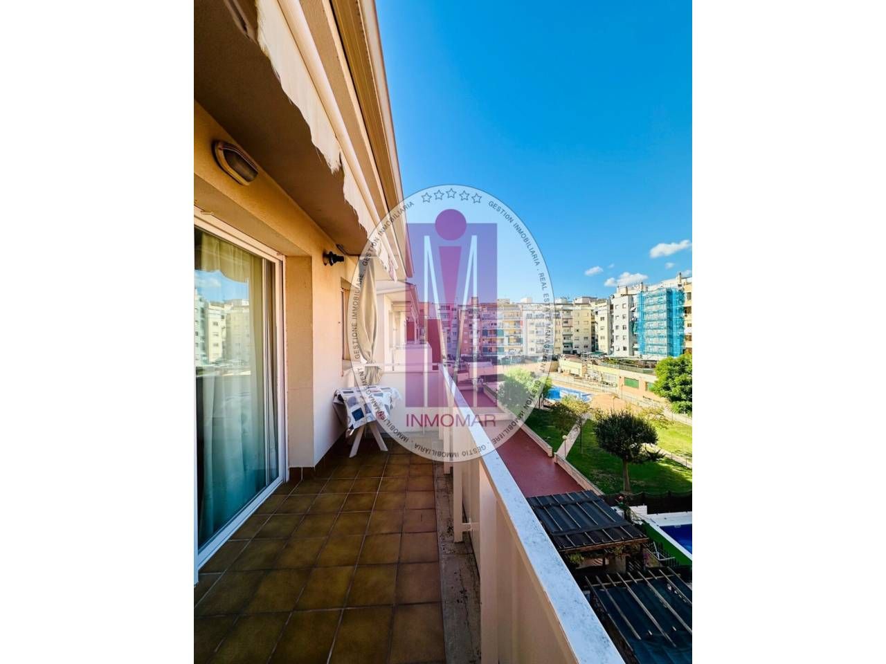 Vista exterior de Dúplex en venda en Castelldefels amb Aire condicionat, Calefacció i Parquet